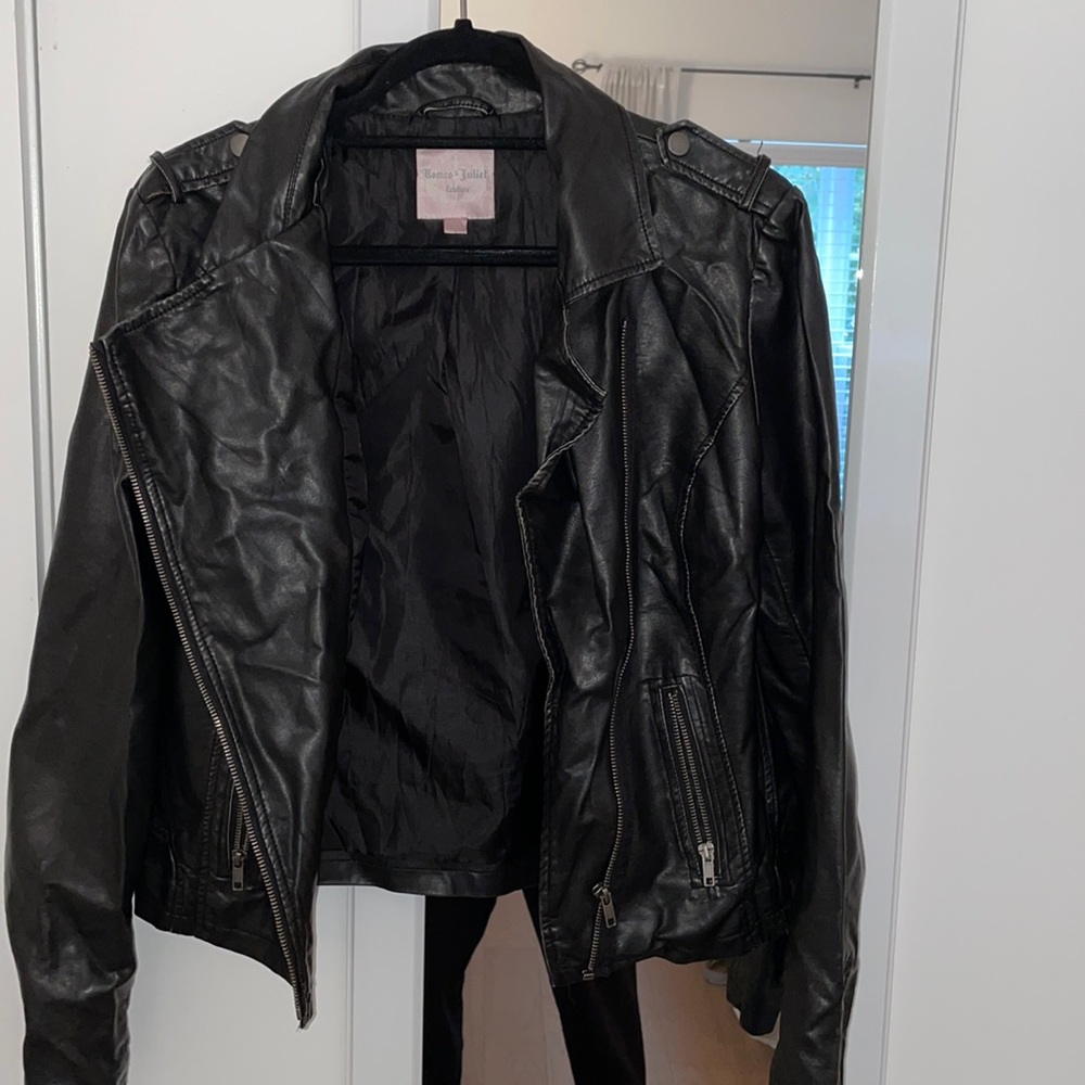 ROMEO AND JULIET fake leather jacket